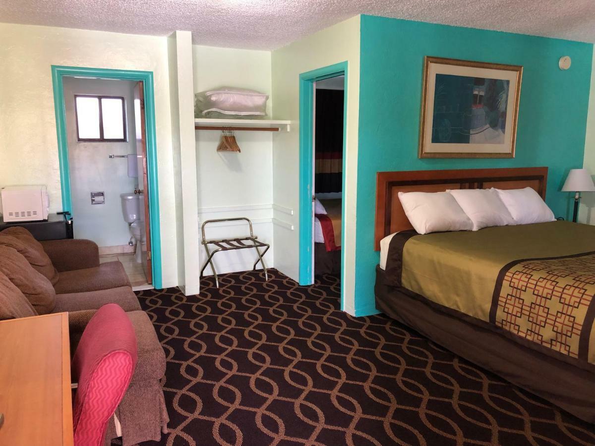 Klamath Motor Lodge Yreka Buitenkant foto